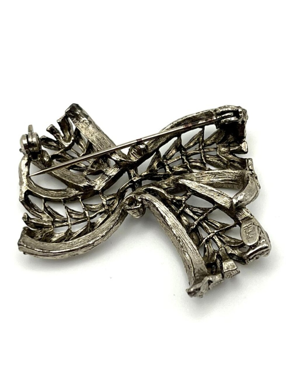 Vintage Hobe 1960s Silver-Tone Bow Brooch With Intricate Filigree Design - Picture 2 of 5